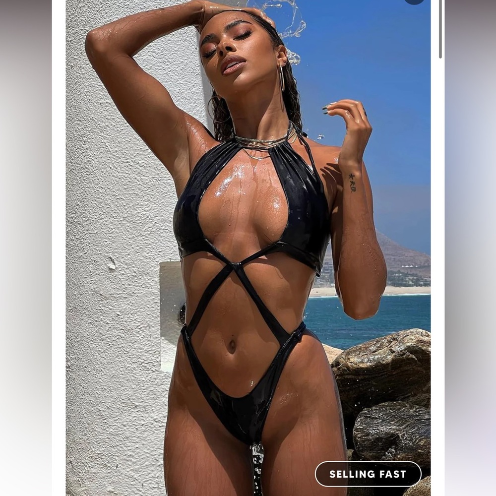 White Fox Kauai One Piece - Black
